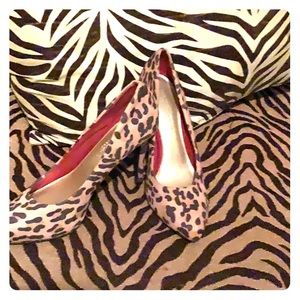 Leopard shoes